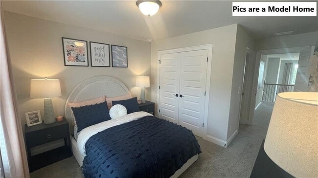 Building Photo - 3237 Madeira Dr