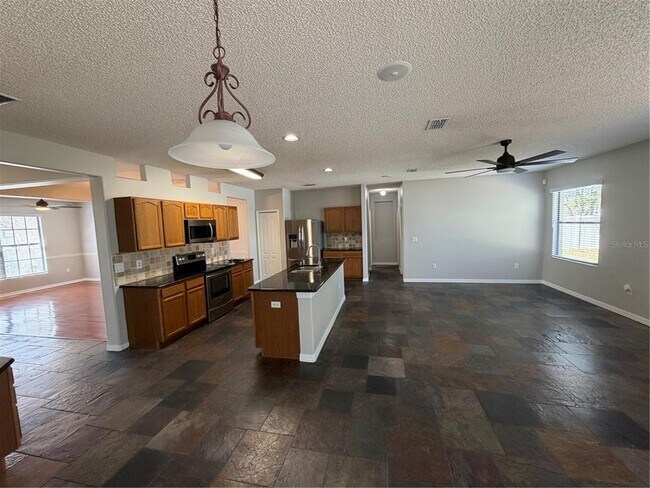 Building Photo - 2831 Village Pine Terrace