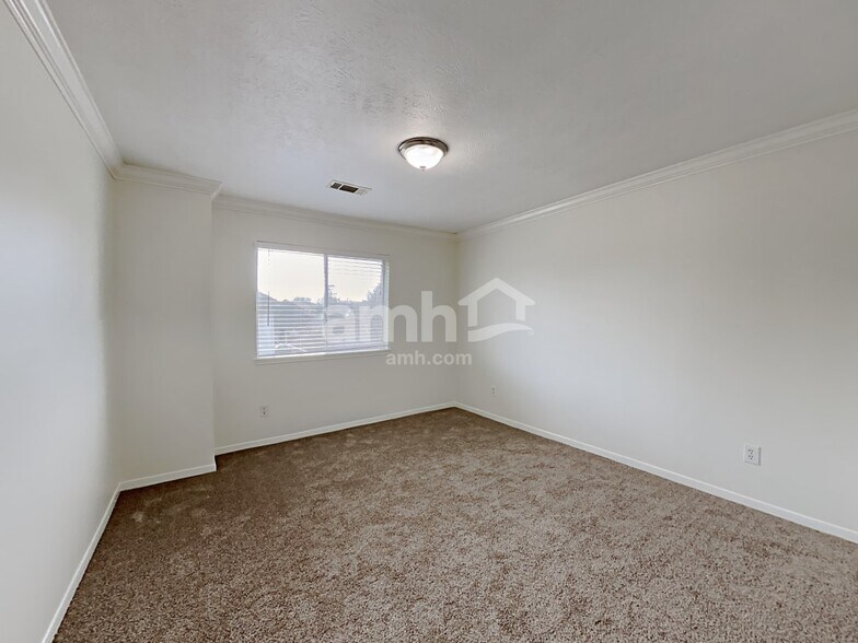 Building Photo - 14614 Twisted Pecan Ct