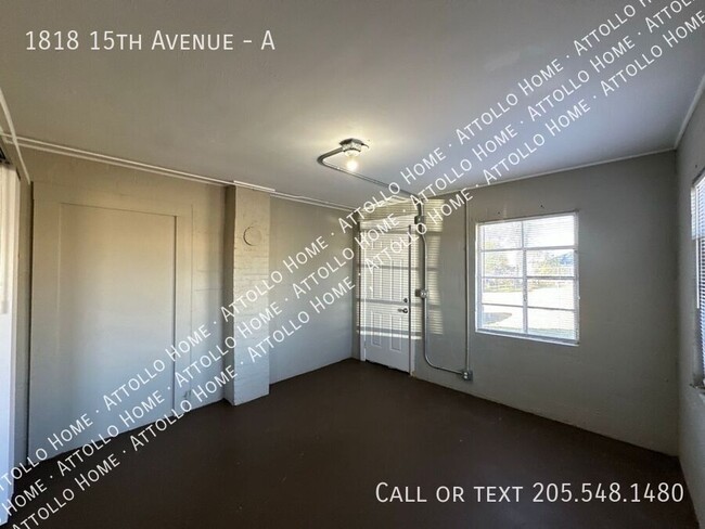 Building Photo - 1818 15th Ave