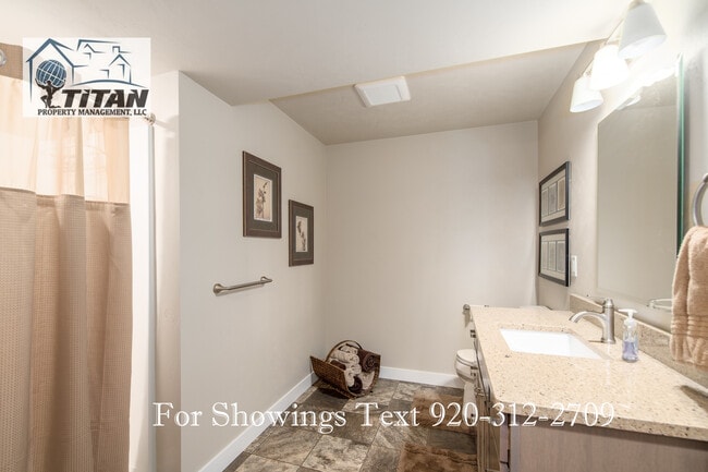 Building Photo - 1012 Faith Ct