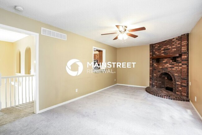 Building Photo - 3 Bedroom Pet-Friendly Home in Belton, MO with Main Street Renewal