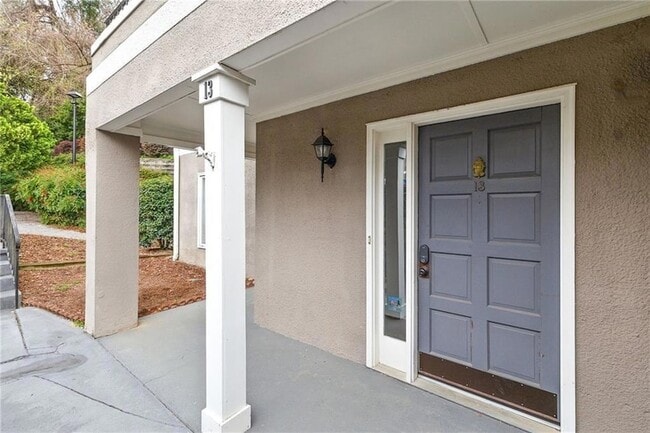Building Photo - 13 Normandy Ct