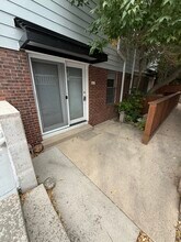 Building Photo - 1111 Maxwell Ave