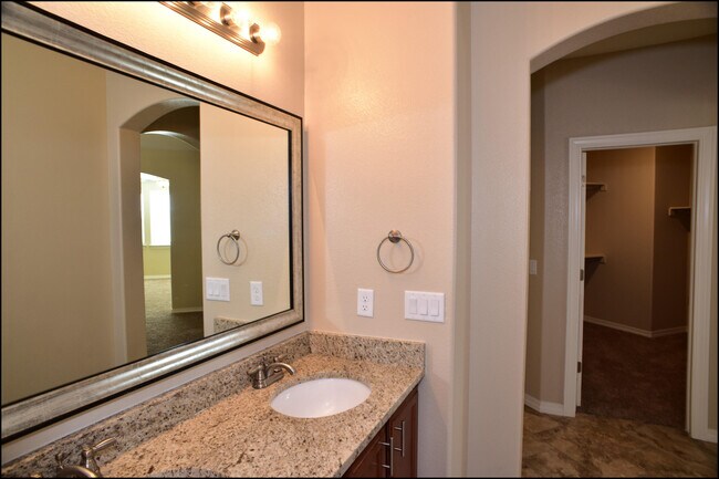 Building Photo - 5440 Limestone Dr