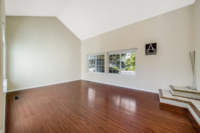 Building Photo - 35216 Wycombe Pl