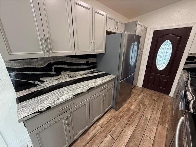 Building Photo - 4394 Pompano Dr SE