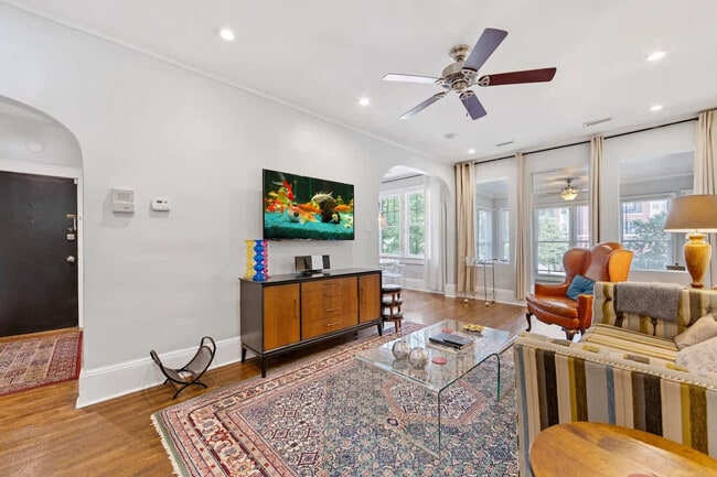 Building Photo - 500 Queens Rd