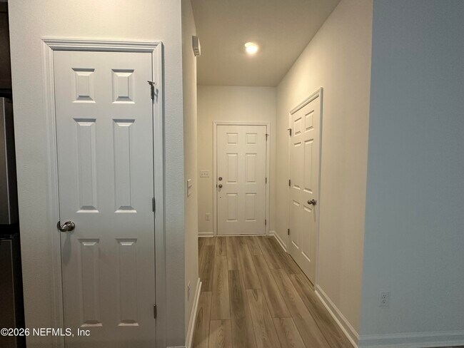 Building Photo - 162 BEACH PALM Ct