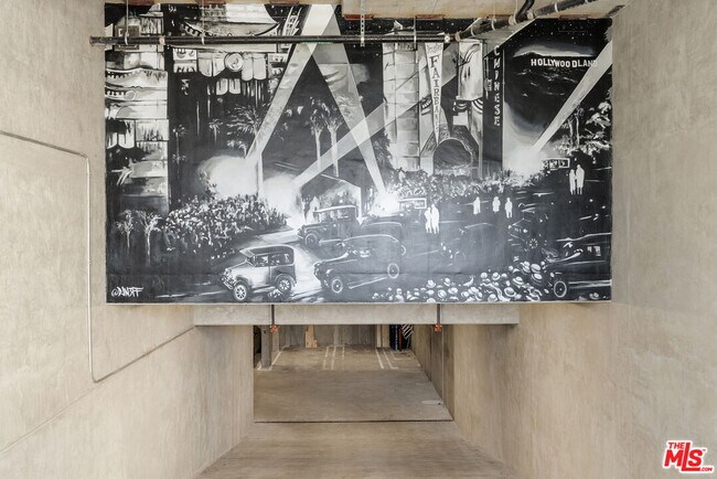 Building Photo - 7428 Santa Monica Blvd