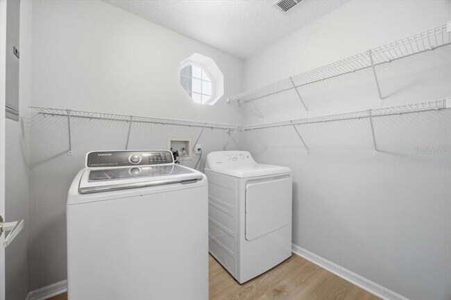 Building Photo - 110 Burrell Cir