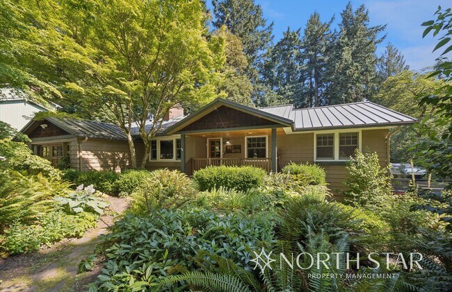 Building Photo - Charming Home in Coveted First Addition Ne...