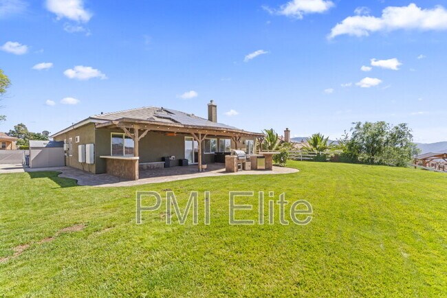 Building Photo - 34677 Desert Rd