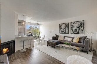 Building Photo - Kingsley Tower Apartments