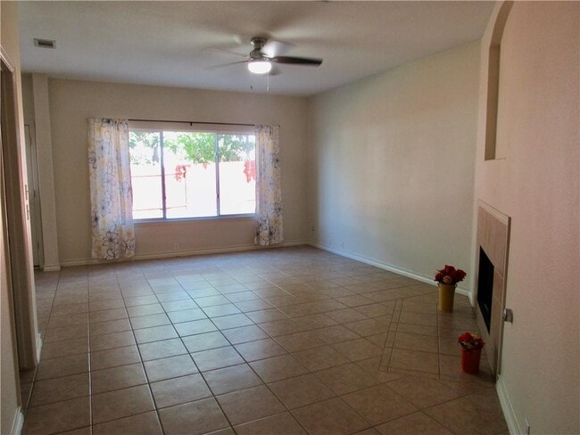 Building Photo - 2808 Red Ivy Cove