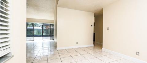 Building Photo - 4 Baywood Dr