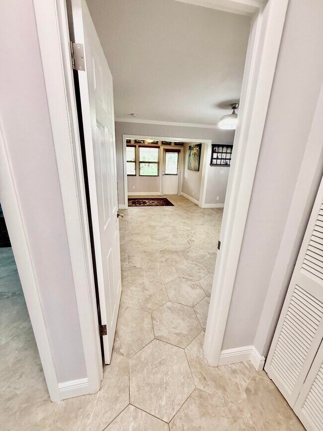 Building Photo - 916 Savannas Point Dr