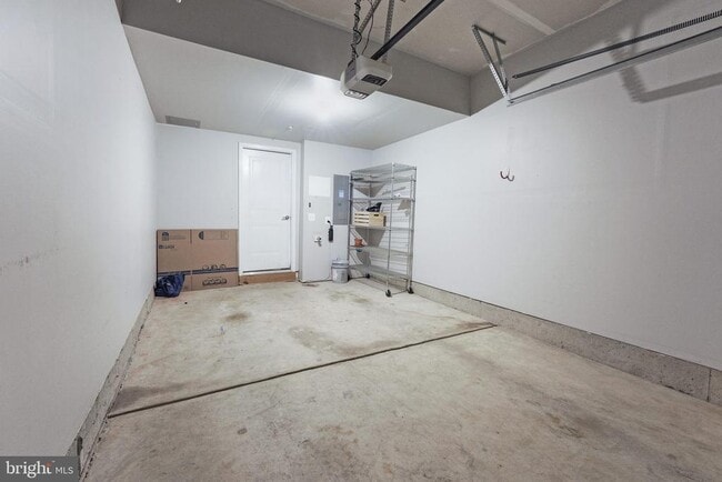 Building Photo - 13412 Arrowbrook Centre Dr