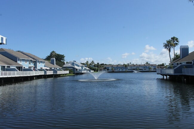 Building Photo - 1522 Ocean Dunes Cir
