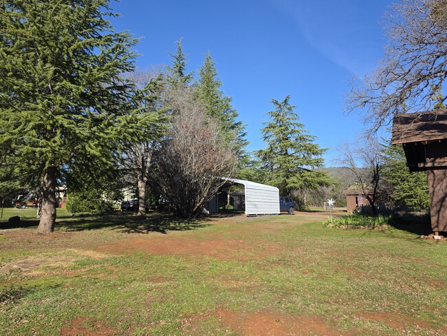 Building Photo - 5040 Wilson Hill Rd