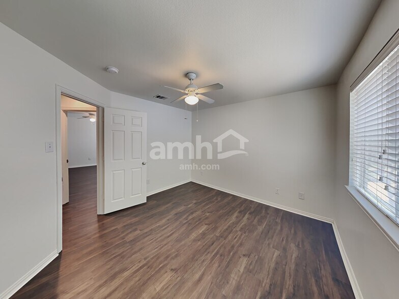 Building Photo - 5436 Pecan Creek Cir