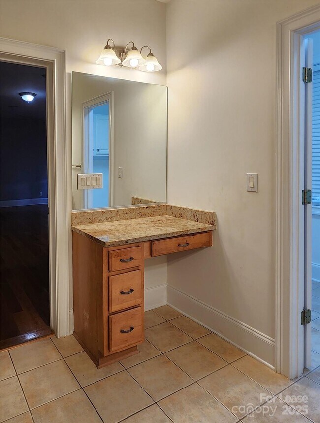 Building Photo - 5524 Strabane Dr