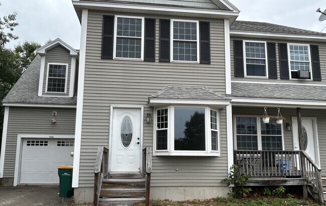 Building Photo - 47 Trinity Cir