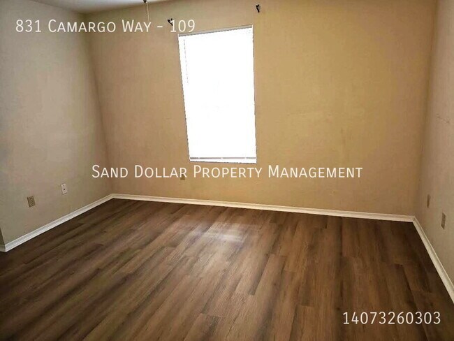 Building Photo - 831 Camargo Way