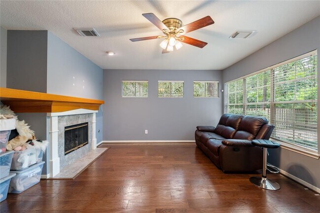 Building Photo - 98 E Greywing Ct