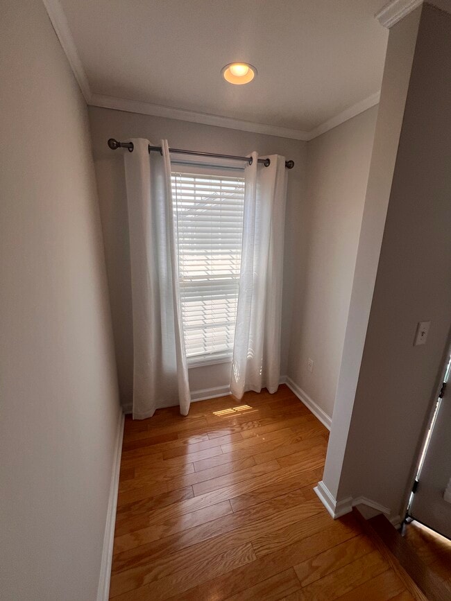 Building Photo - 115 Forest Ridge Rd