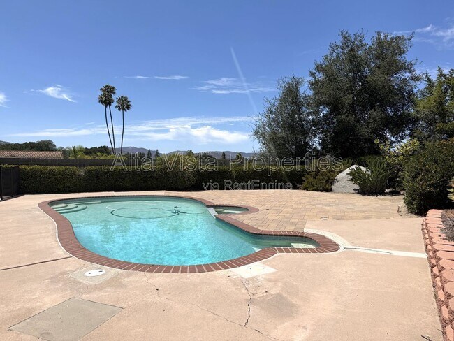 Building Photo - 12480 Escala Ln