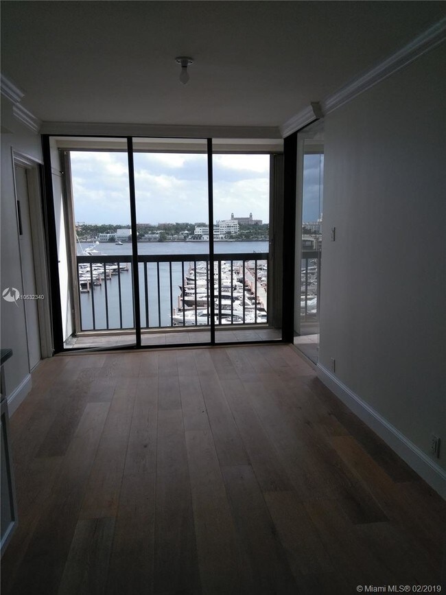 Building Photo - 400 N Flagler Dr