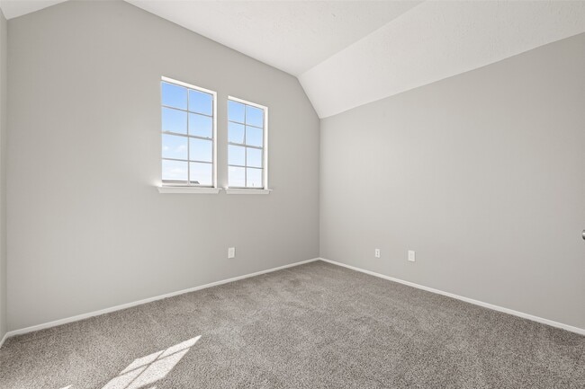 Building Photo - 10707 Staghill Dr