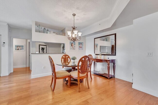 Building Photo - 3317 Tuscany Way