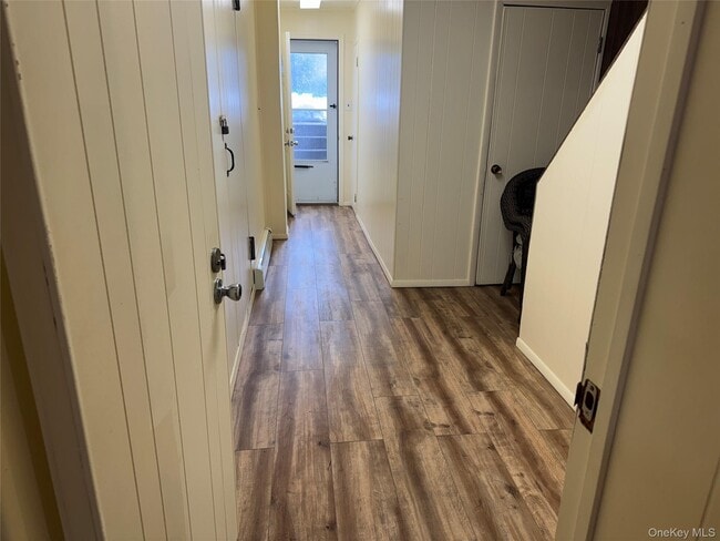 Building Photo - 1393 Pelham Pkwy N