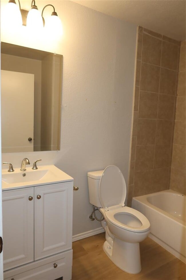 Building Photo - 2511 Bucks Run