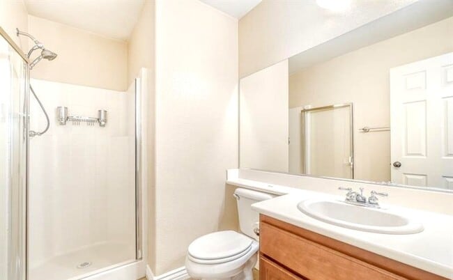 Building Photo - 5565 Golden Palms Ct