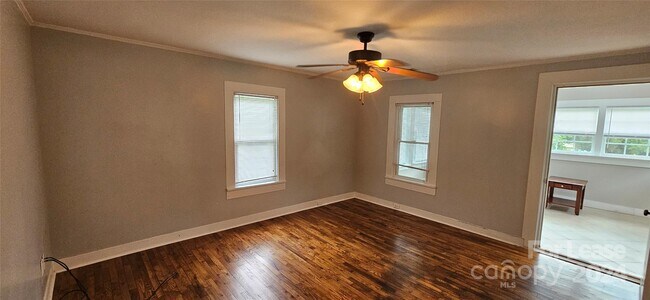 Building Photo - 168 Goodman Rd