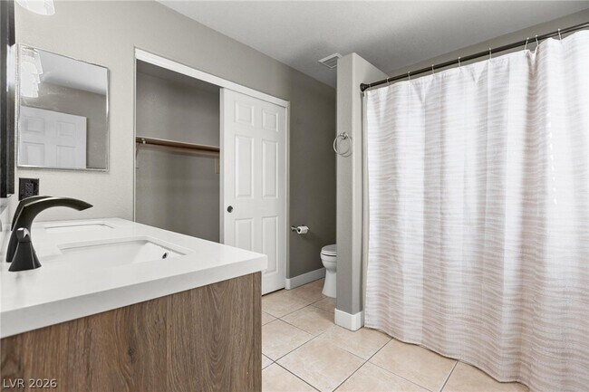 Building Photo - 3647 McMurty Ct