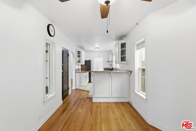 Building Photo - 1307 S Longwood Ave