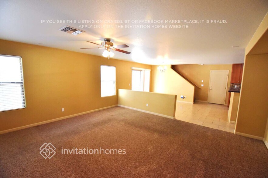 Building Photo - 5832 E Holmes Ave