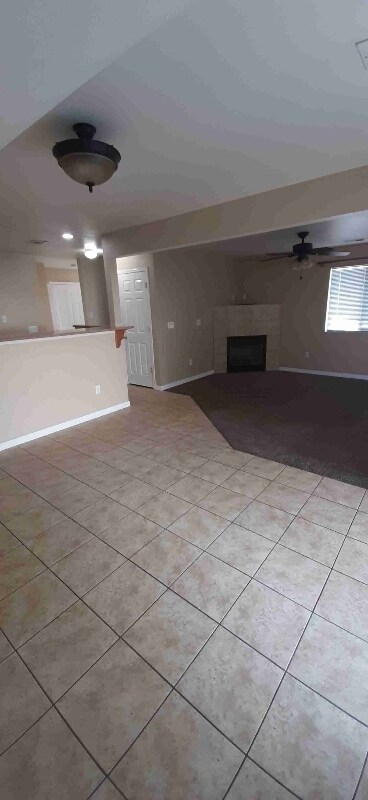 Building Photo - 2400 Westridge Dr