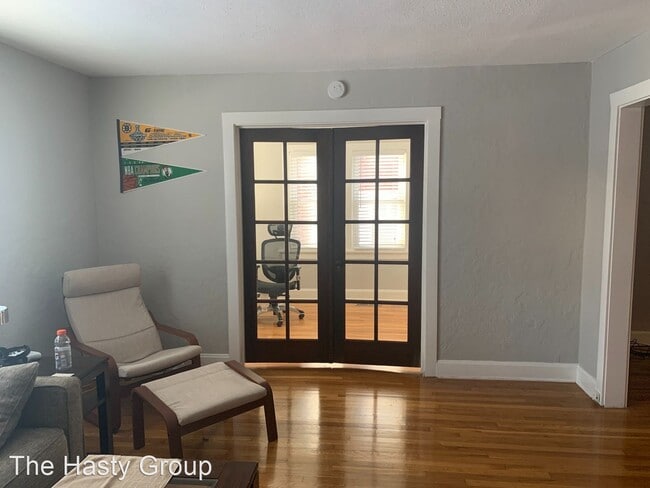 Building Photo - 2 br, 1 bath House - 4236 Holly, Unit A