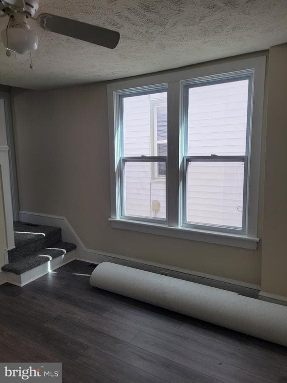 Building Photo - 729 E Washington St