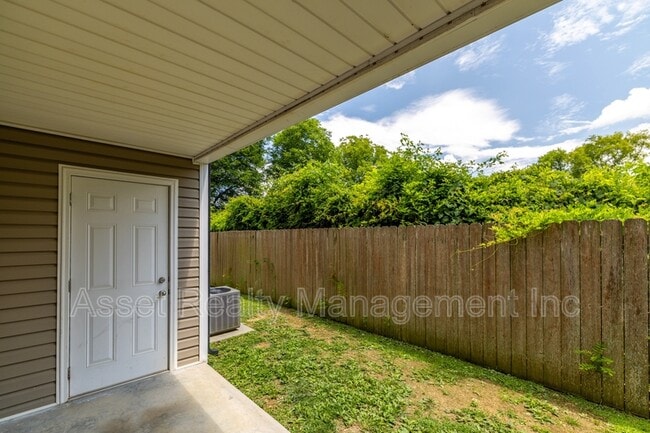 Building Photo - 4730 Forest Landing Way