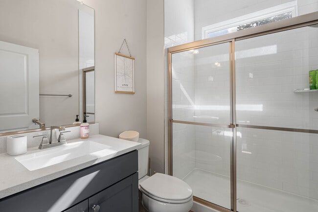 Building Photo - 31080 Silver Maple Dr