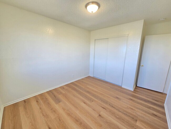 Building Photo - 6611 California City Blvd