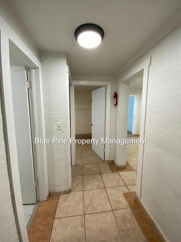 Building Photo - 53 N 4400 E