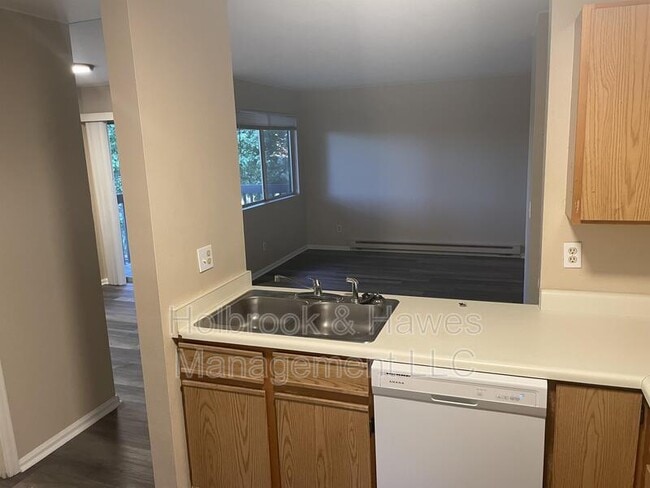 Building Photo - 4531 Boardwalk Dr