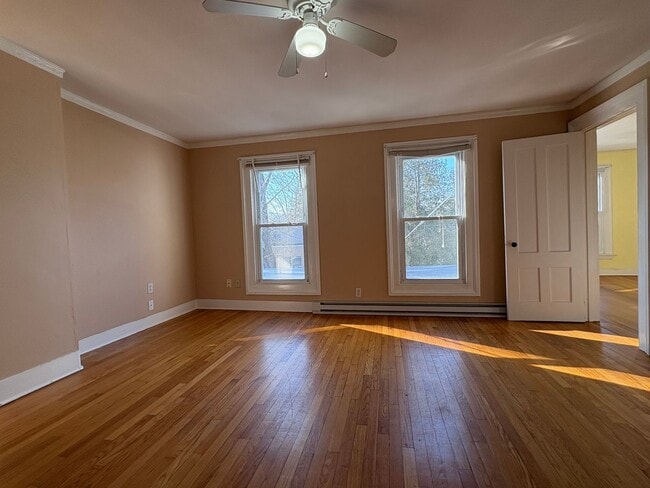 Building Photo - 10 High St